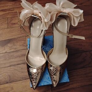GLAMOUR! Glitz & Gold!! Ring Happy New Year In  Women's Heels with Ribbon Detail